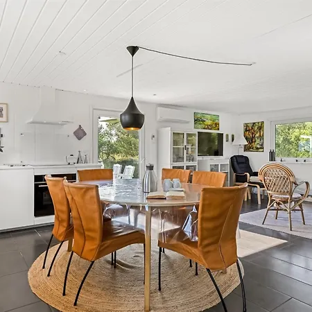 Esma - 3km From The Sea By Interhome *